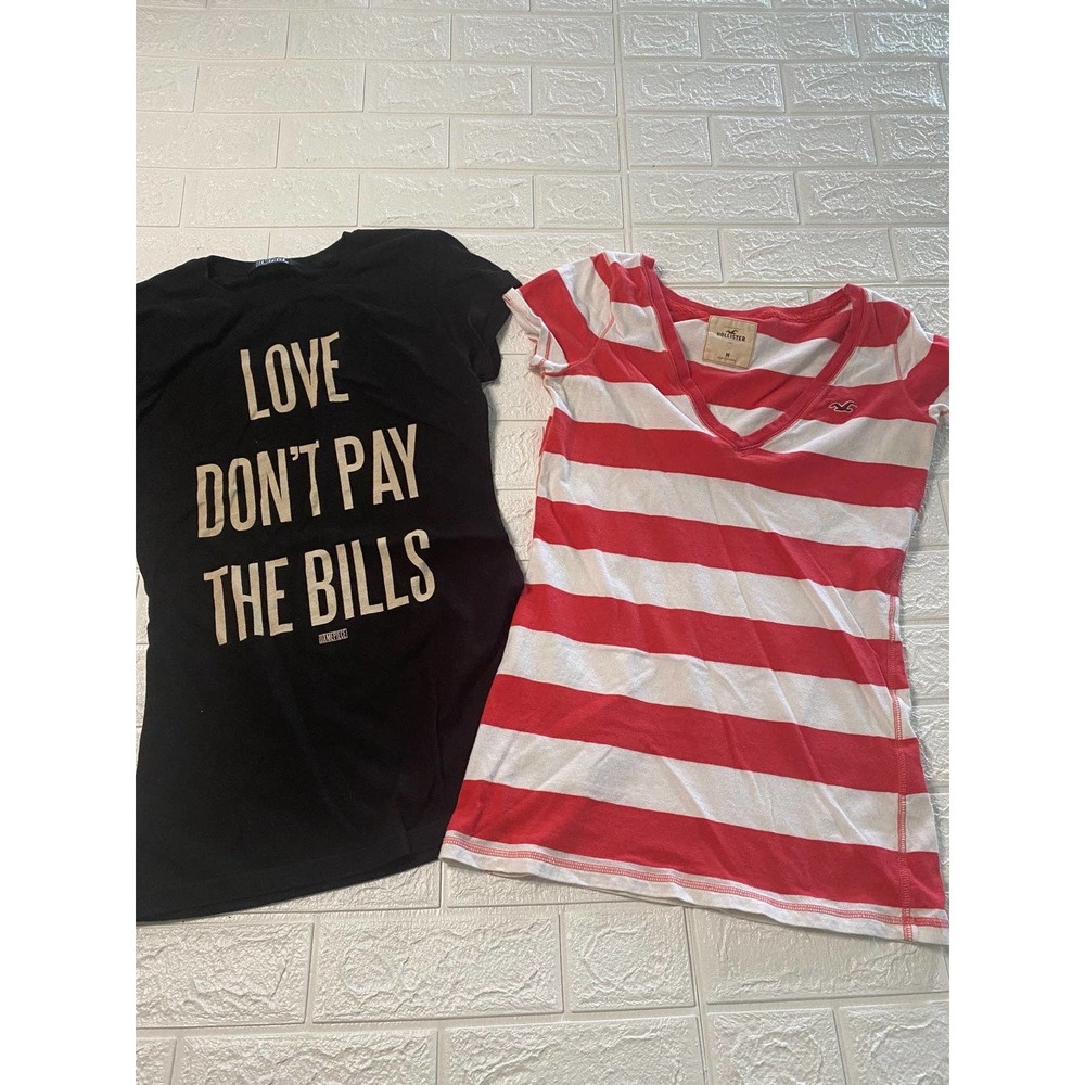2 tee shirts